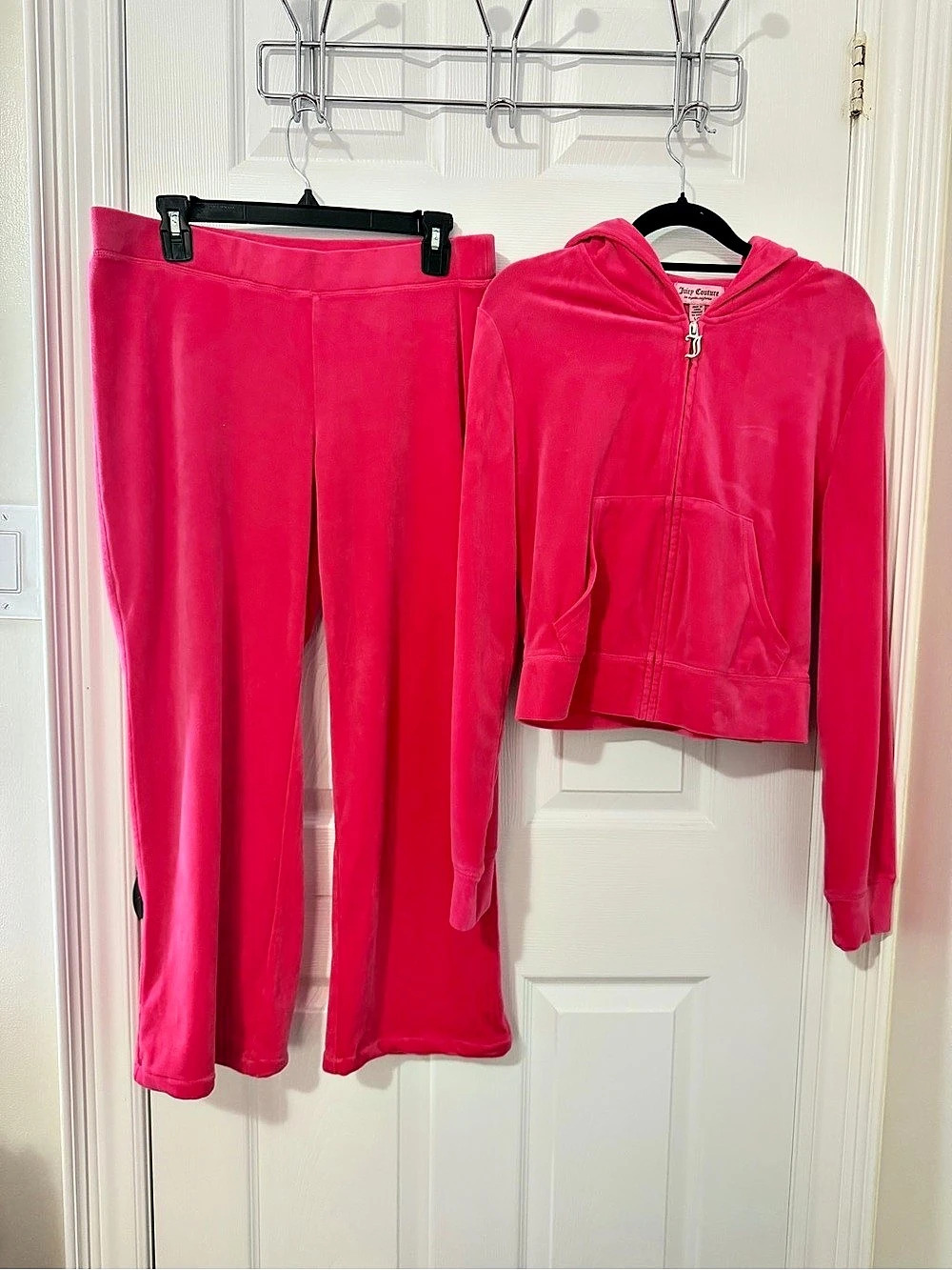 Juicy Couture Velour Rhinestone Crown Tracksuit Hot Pink